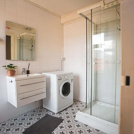 3ng47 - Cheap 4br *